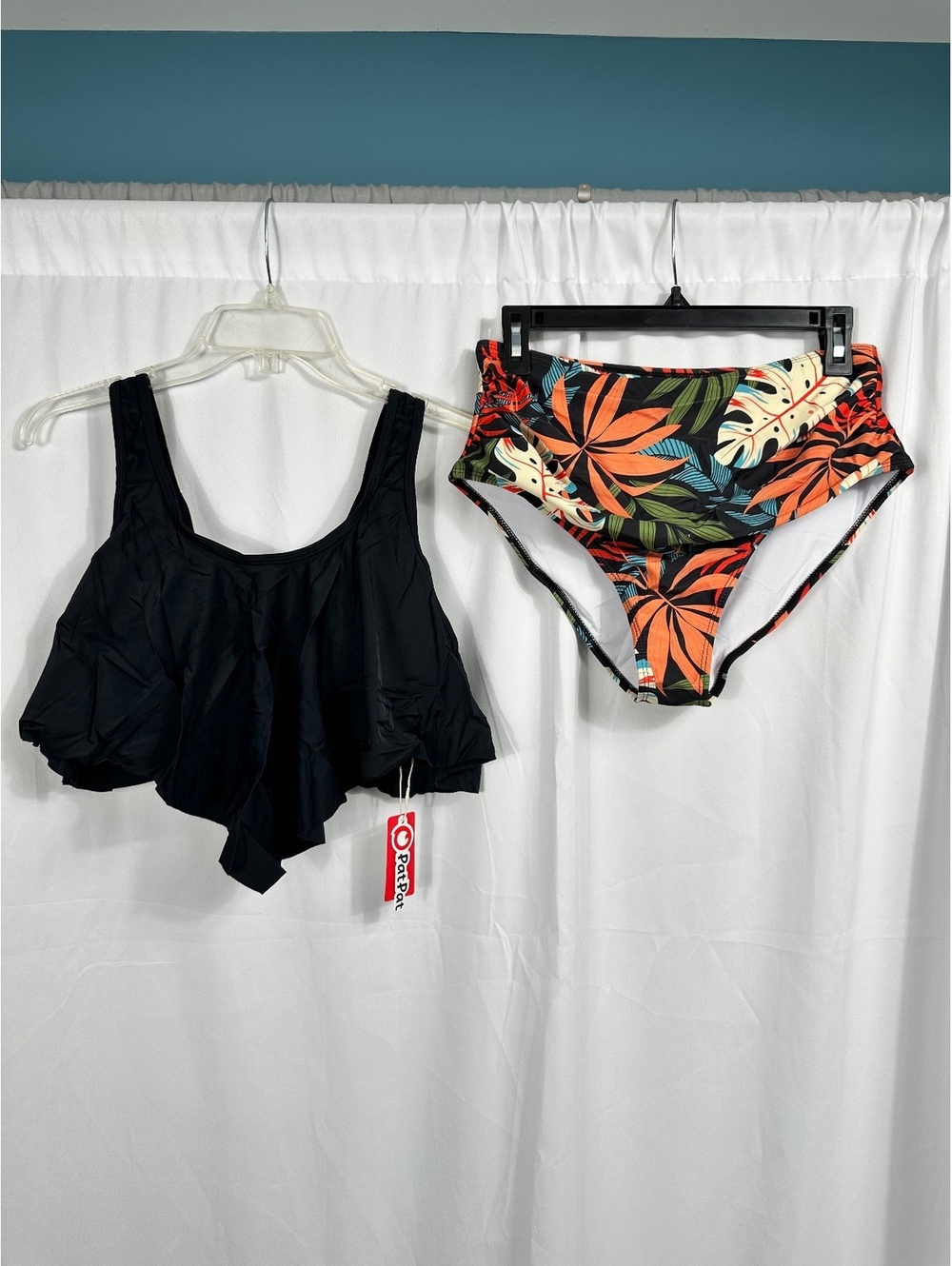 PatPat Women's Swimsuit with Black Ruffle Top Tropical Bottom Size Medium